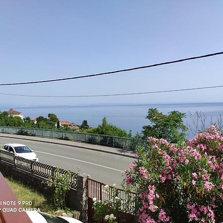 غييكا Room Apartment Kantrida المظهر الخارجي الصورة
