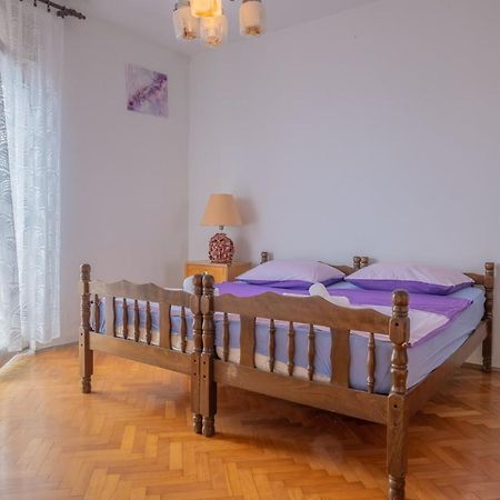 غييكا Room Apartment Kantrida المظهر الخارجي الصورة